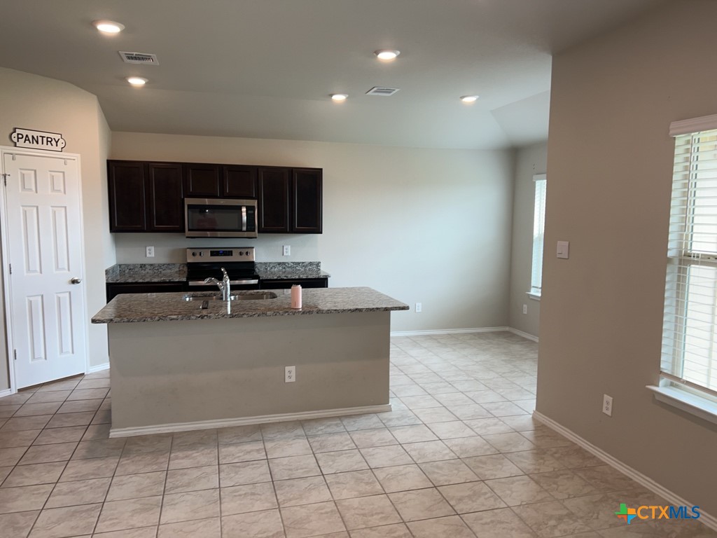 5110 Natalia Road Killeen, TX 76549 - Photo 3 of 10