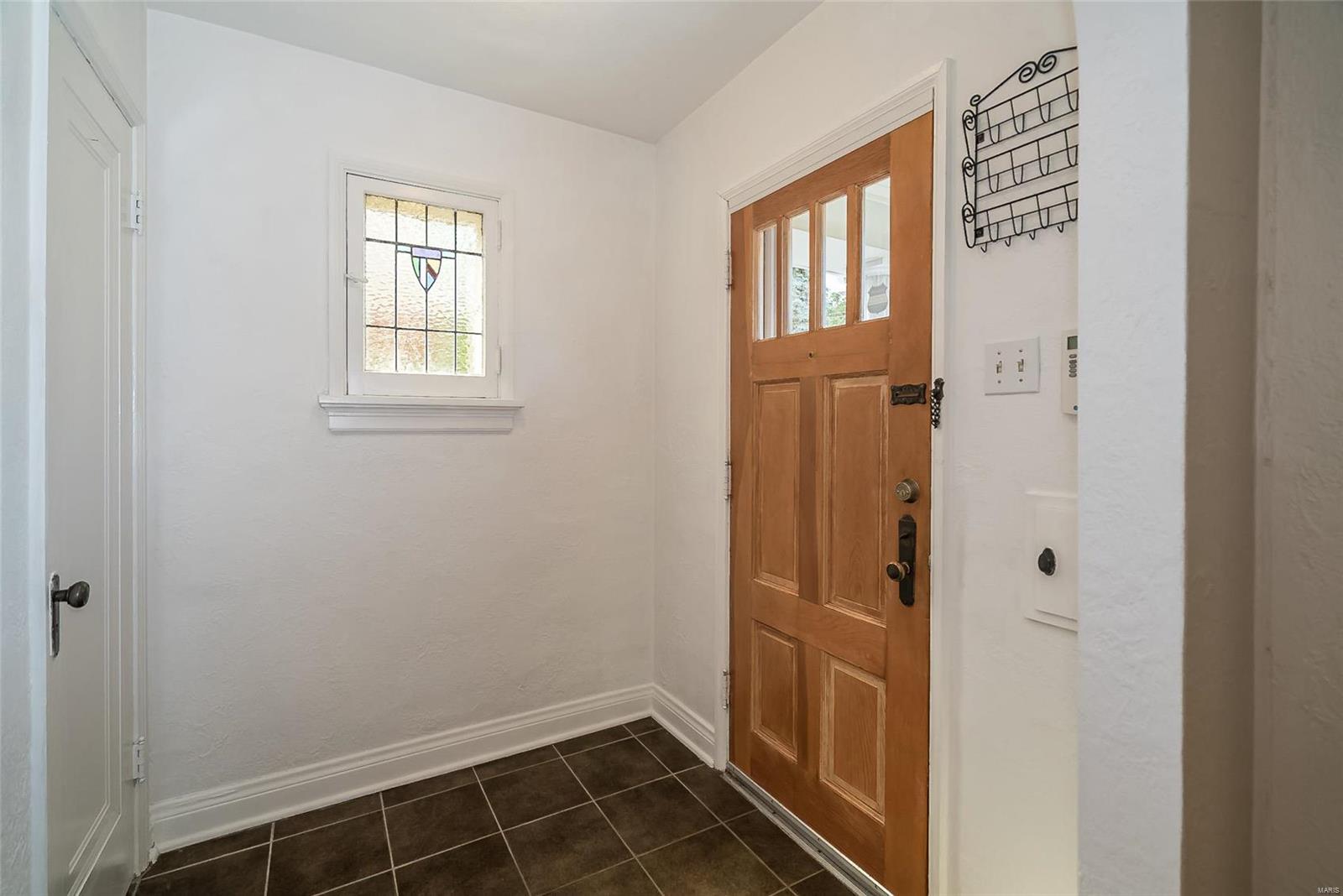 8914 Lackland Road Overland, MO 63114 - Photo 3 of 29 Gallery Image 3