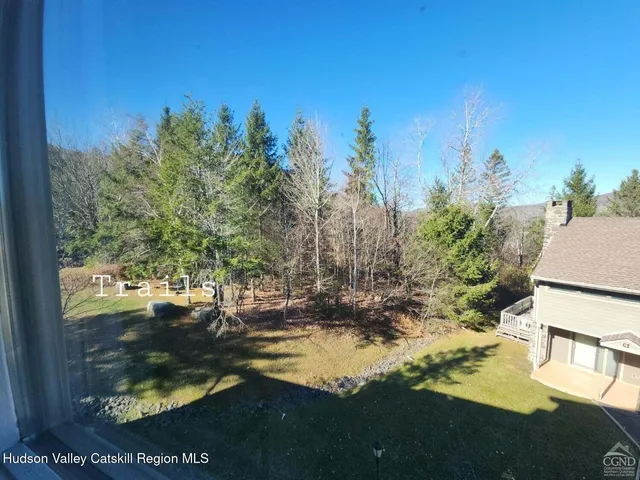 $399,000 | 56 Highlands Lane, Unit F3, Hunter, NY 12442