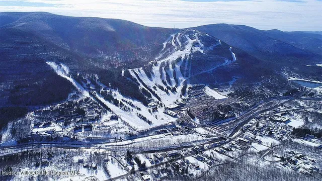 $399,000 | 56 Highlands Lane, Unit F3, Hunter, NY 12442