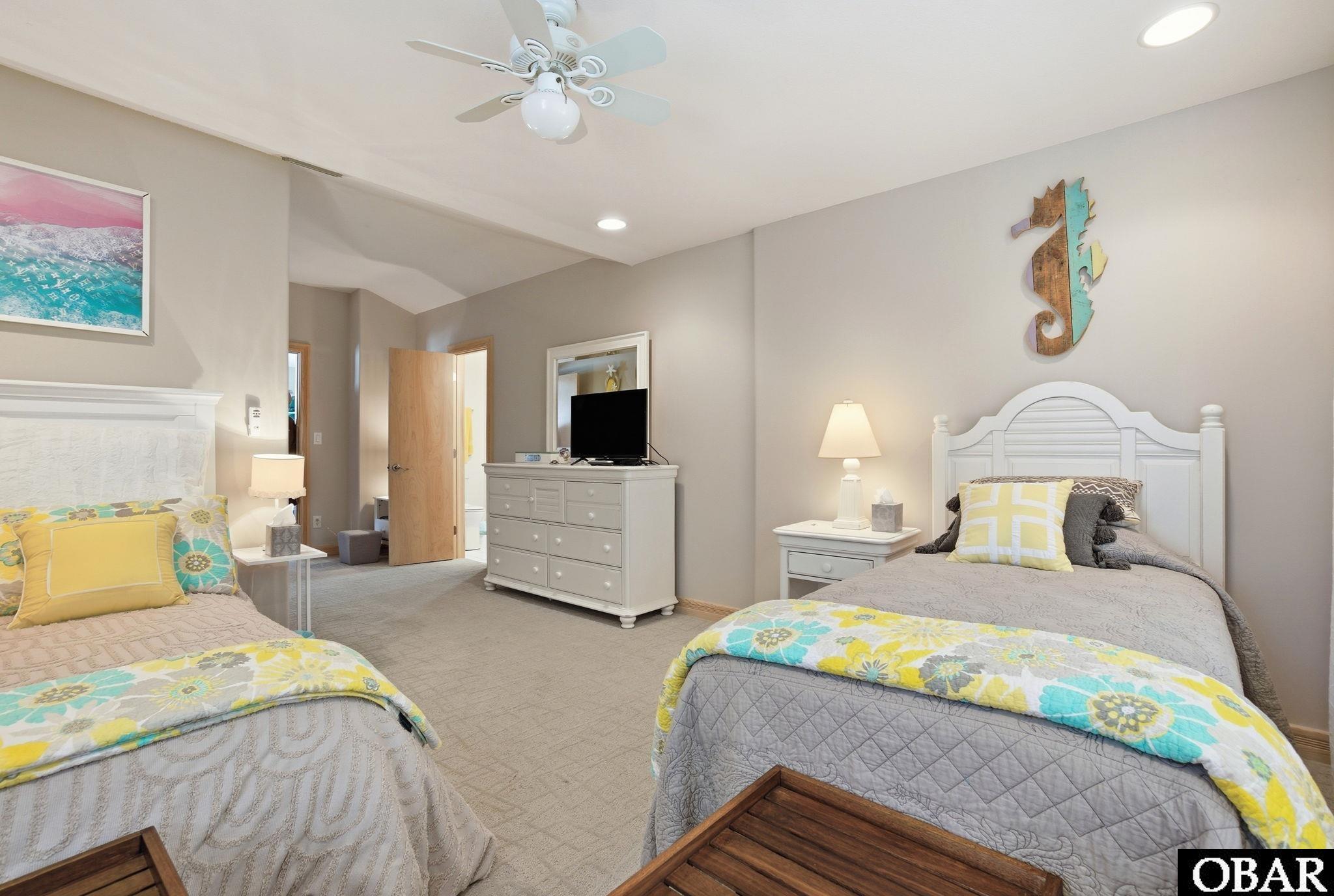 2021 Creek Road Kitty Hawk, NC 27949 - Photo 36 of 62