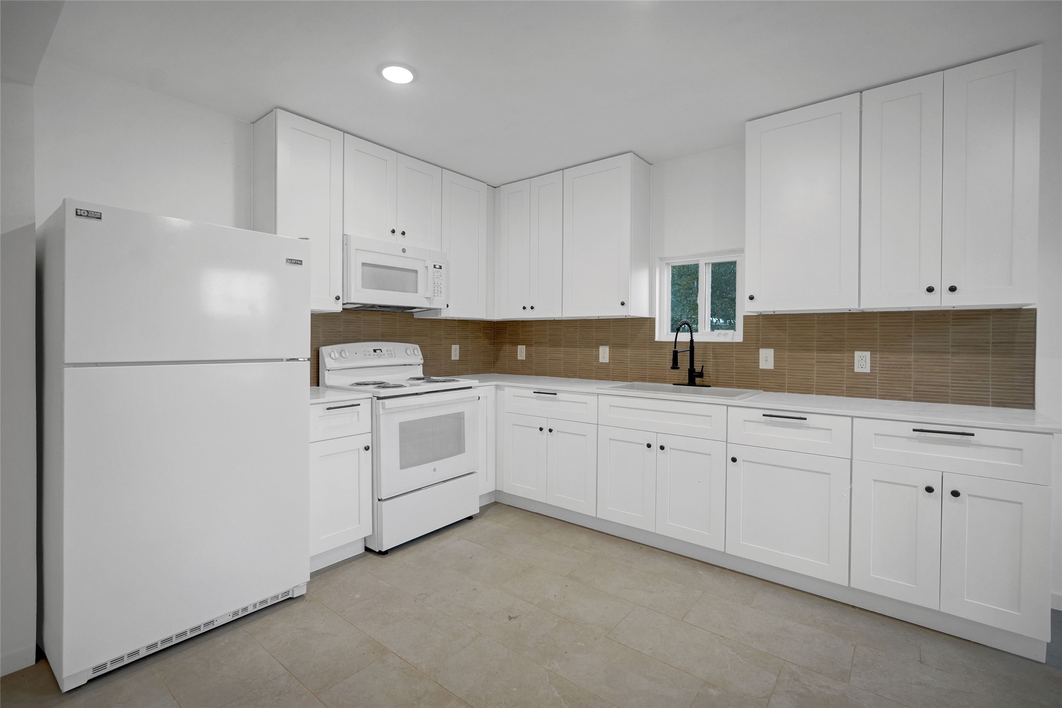 314 County Road 3577, Unit B Cleveland, TX 77327 - Photo 8 of 9