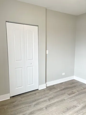 $1,900 | 722 North Austin Boulevard, Unit 2E, Oak Park, IL 60302