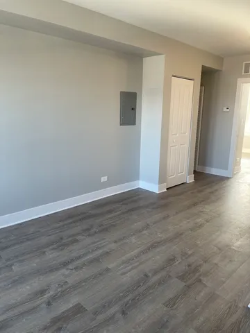 $1,900 | 722 North Austin Boulevard, Unit 2E, Oak Park, IL 60302