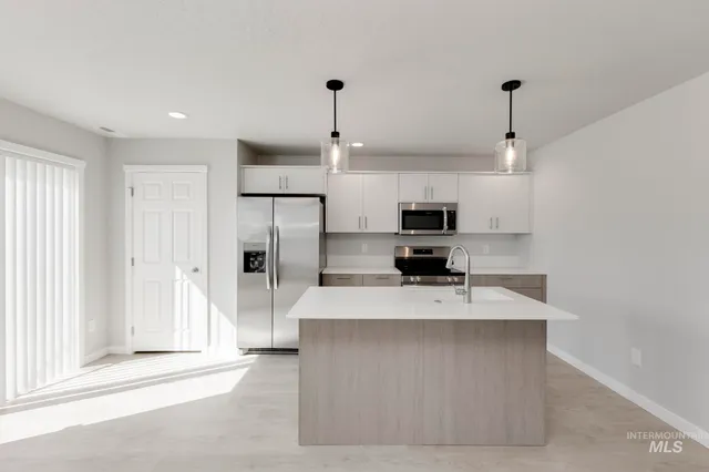 $333,990 | 119 Caribou Street, Horseshoe Bend, ID 83629