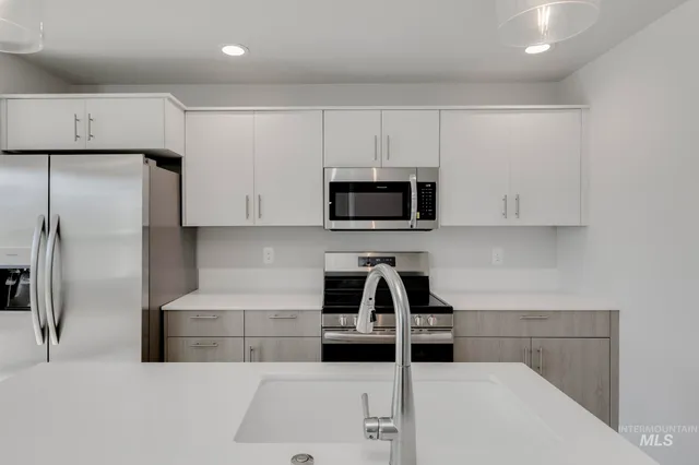 $333,990 | 119 Caribou Street, Horseshoe Bend, ID 83629