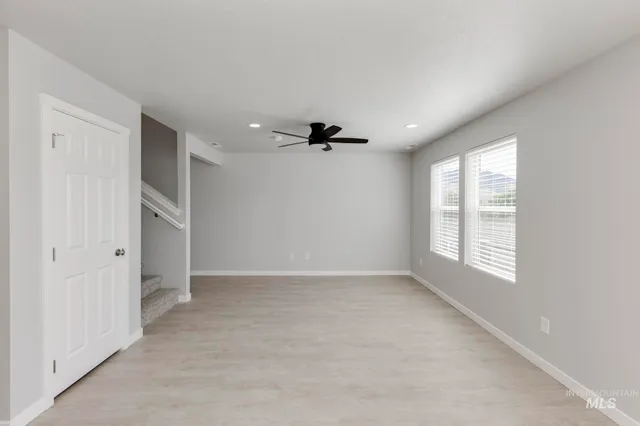 $333,990 | 119 Caribou Street, Horseshoe Bend, ID 83629