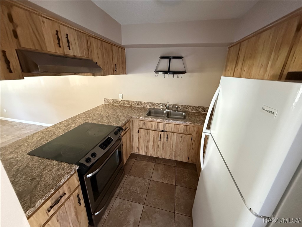 412 Tompkins Street, Unit 2 Inverness, FL 34450 - Photo 6 of 15