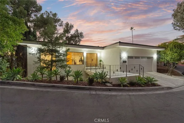 $2,495,000 | 1117 Oberlin Drive, Glendale, CA 91205