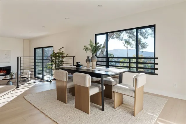 $2,495,000 | 1117 Oberlin Drive, Glendale, CA 91205