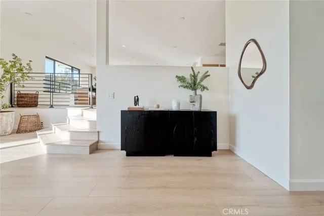 $2,495,000 | 1117 Oberlin Drive, Glendale, CA 91205