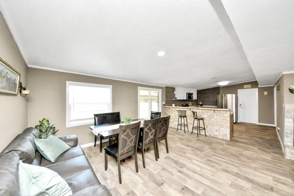 $465,000 | 9832 Providence Road, Needville, TX 77461