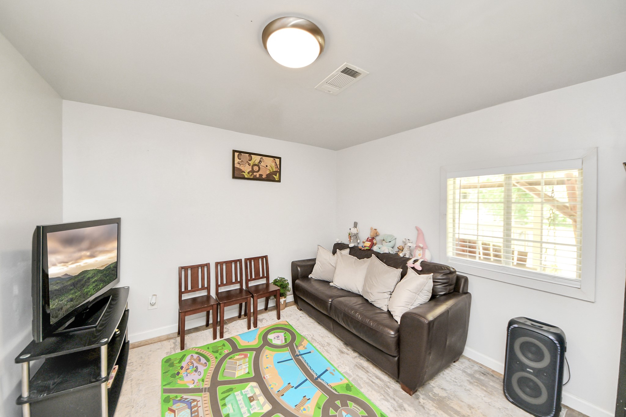 9832 Providence Road Needville, TX 77461 - Photo 21 of 41 Playroom/ Office