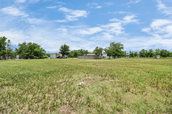 $465,000 | 9832 Providence Road, Needville, TX 77461