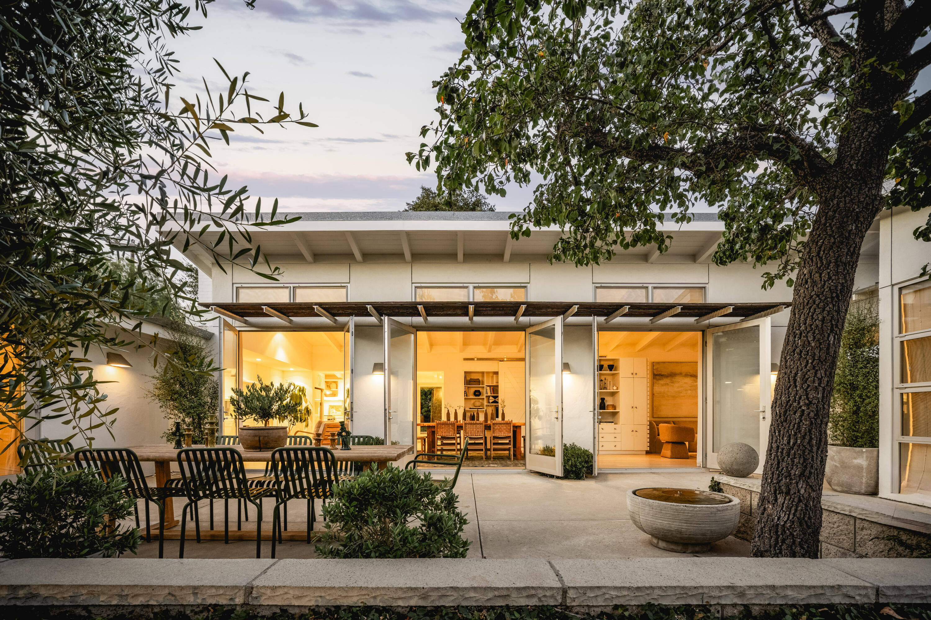 1076 Cheltenham Road Santa Barbara, CA 93105 - Photo 13 of 35 Exterior Outdoor Dining