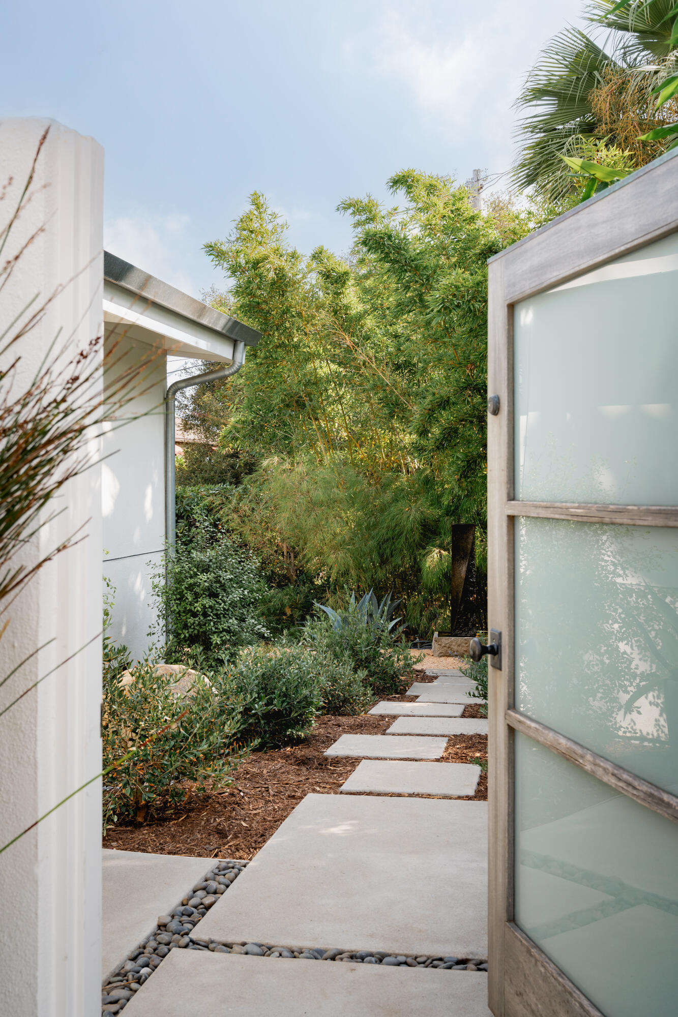1076 Cheltenham Road Santa Barbara, CA 93105 - Photo 3 of 35 Entry