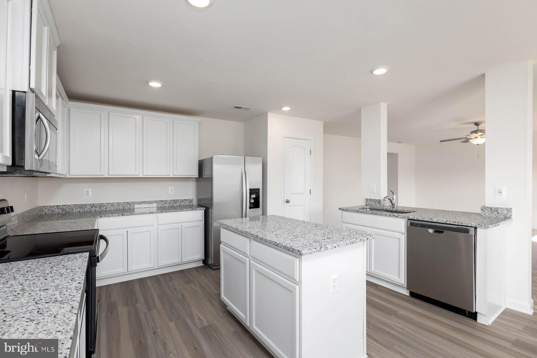 17050 Rollins Road Bowling Green, VA 22427 - Photo 3 of 13 *Photo is a furnished rendering.