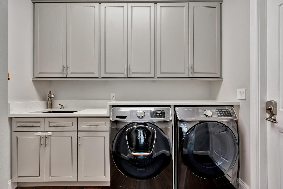 4041 Community Drive Jupiter, FL 33458 - Photo 14 of 36 14