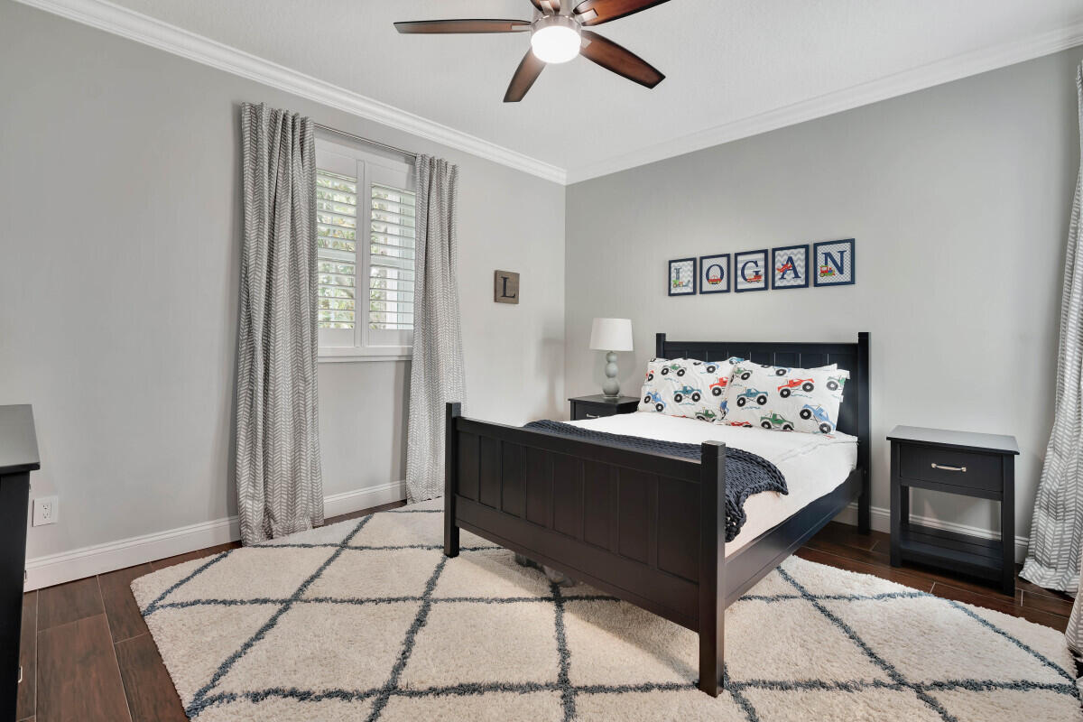 4041 Community Drive Jupiter, FL 33458 - Photo 24 of 36 24