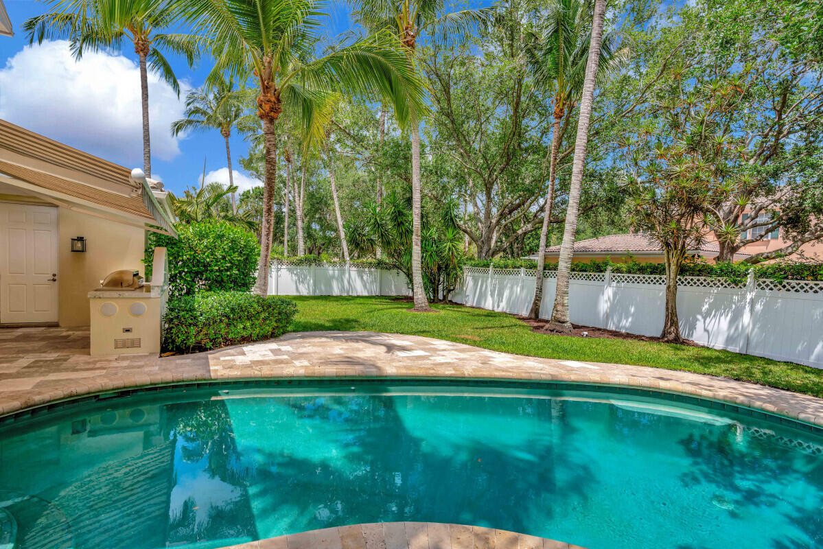 4041 Community Drive Jupiter, FL 33458 - Photo 30 of 36 30