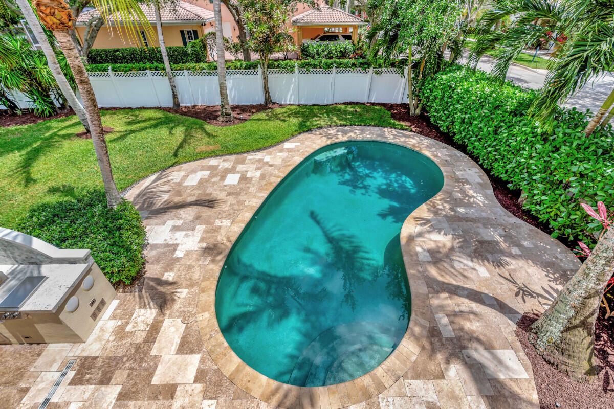 4041 Community Drive Jupiter, FL 33458 - Photo 33 of 36 33