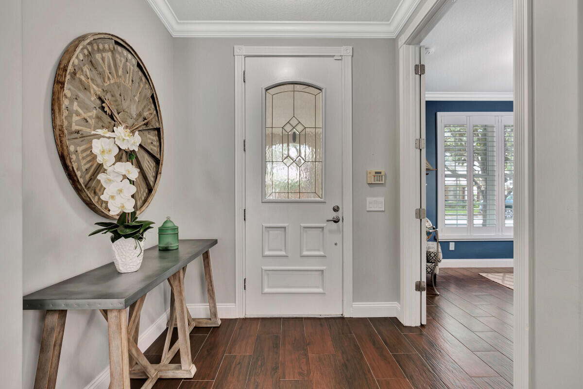 4041 Community Drive Jupiter, FL 33458 - Photo 4 of 36 4