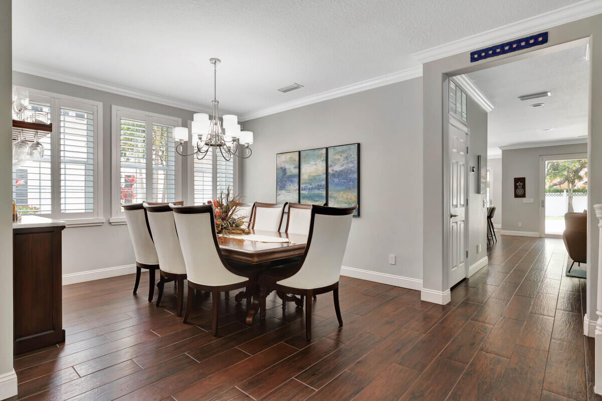 4041 Community Drive Jupiter, FL 33458 - Photo 8 of 36 8