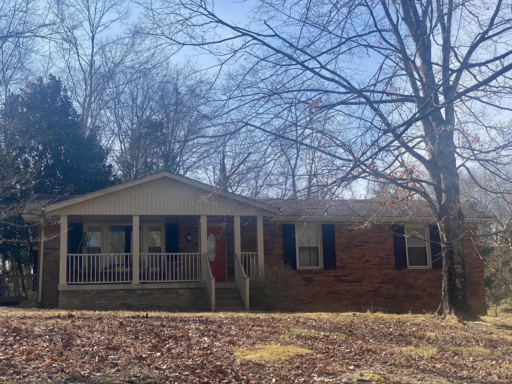 4576 Chapel Hill Road Southside, TN 37171 - Photo 2 of 2 a front view of a house with a yard