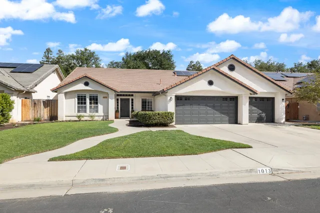 $625,000 | 1013 North Karen Avenue, Clovis, CA 93611