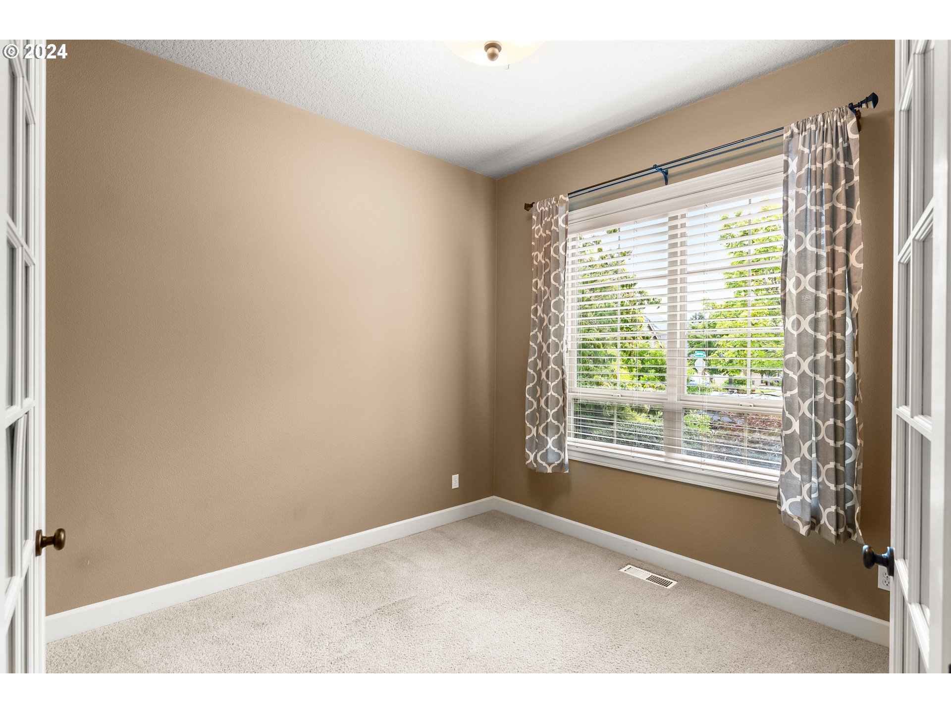 23485 Southwest Richen Park Terrace Sherwood, OR 97140 - Photo 16 of 32 Gallery Image 16