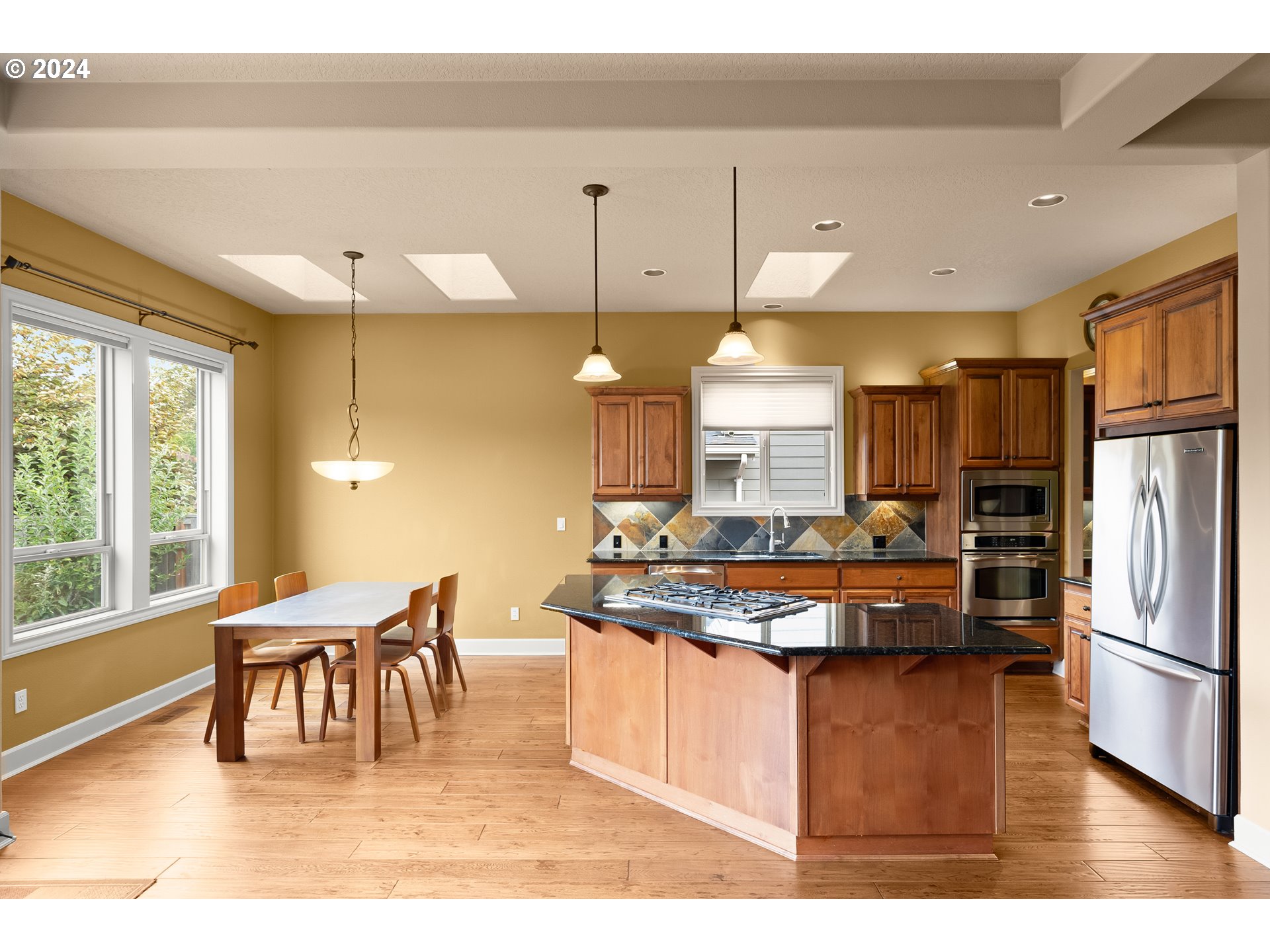 23485 Southwest Richen Park Terrace Sherwood, OR 97140 - Photo 6 of 32 Gallery Image 6