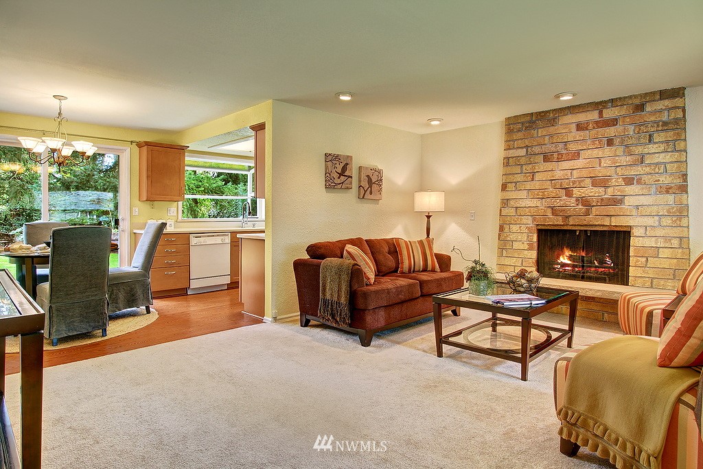 17523 24th Avenue Southeast Bothell, WA 98012 - Photo 3 of 10