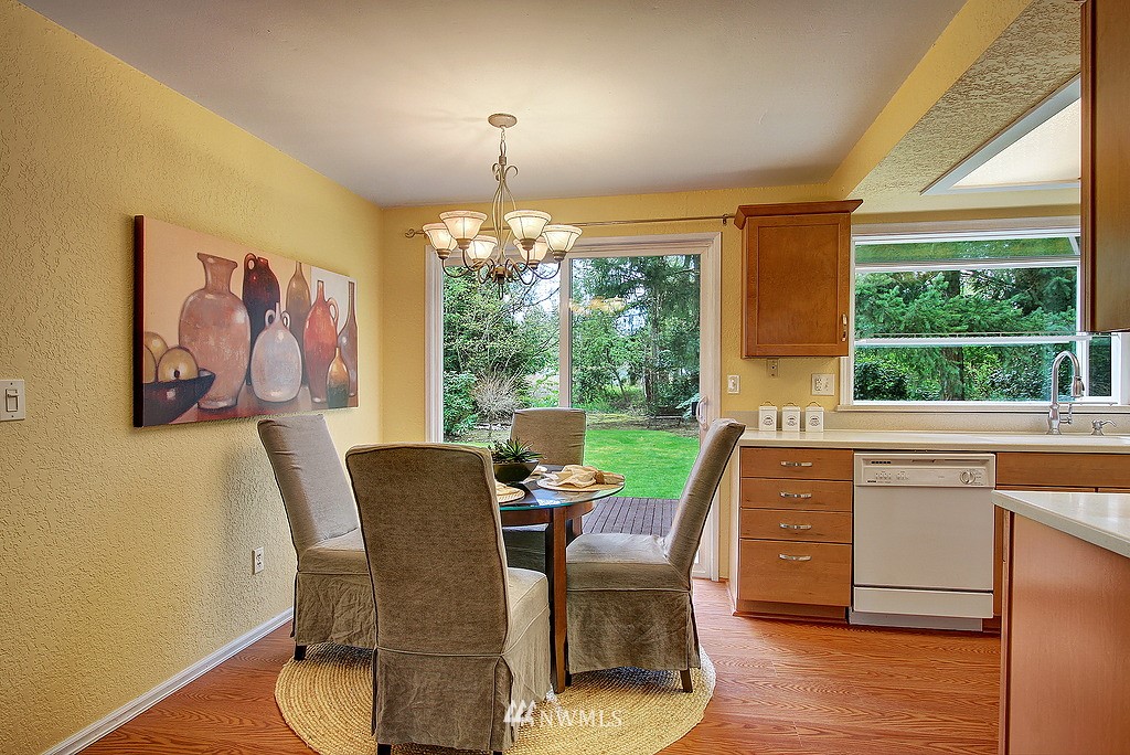 17523 24th Avenue Southeast Bothell, WA 98012 - Photo 4 of 10