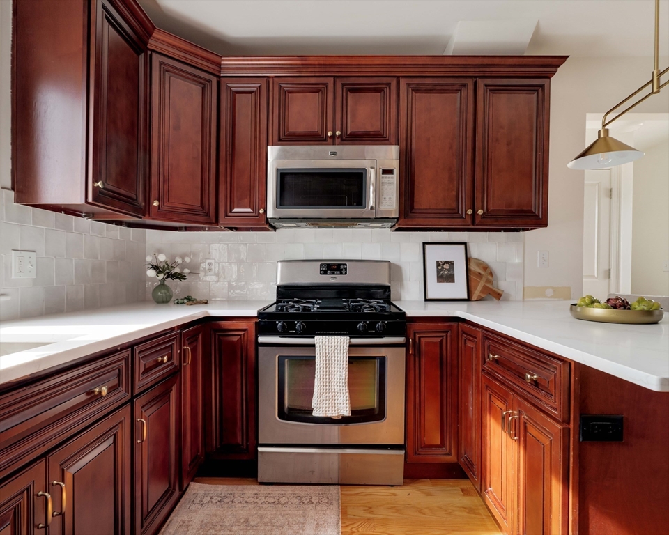 26 Maple Street, Unit B Stoneham, MA 02180 - Photo 18 of 38