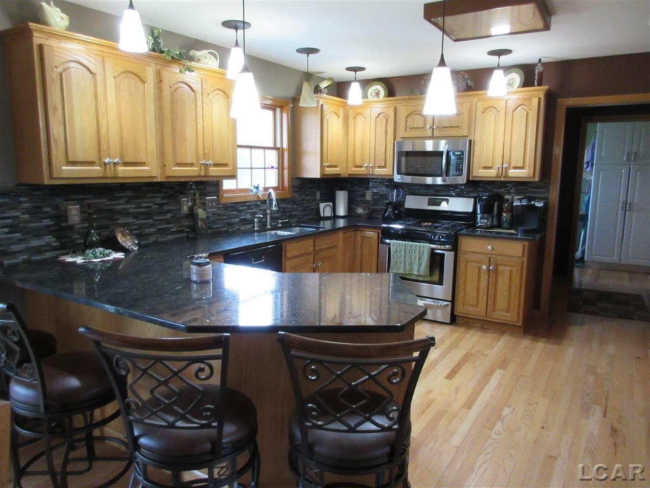 7100 Craig Road Blissfield, MI 49228 - Photo 9 of 30 31261626-8.JPG