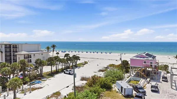 $1,200,000 | 626 Estero Boulevard, Fort Myers Beach, FL 33931