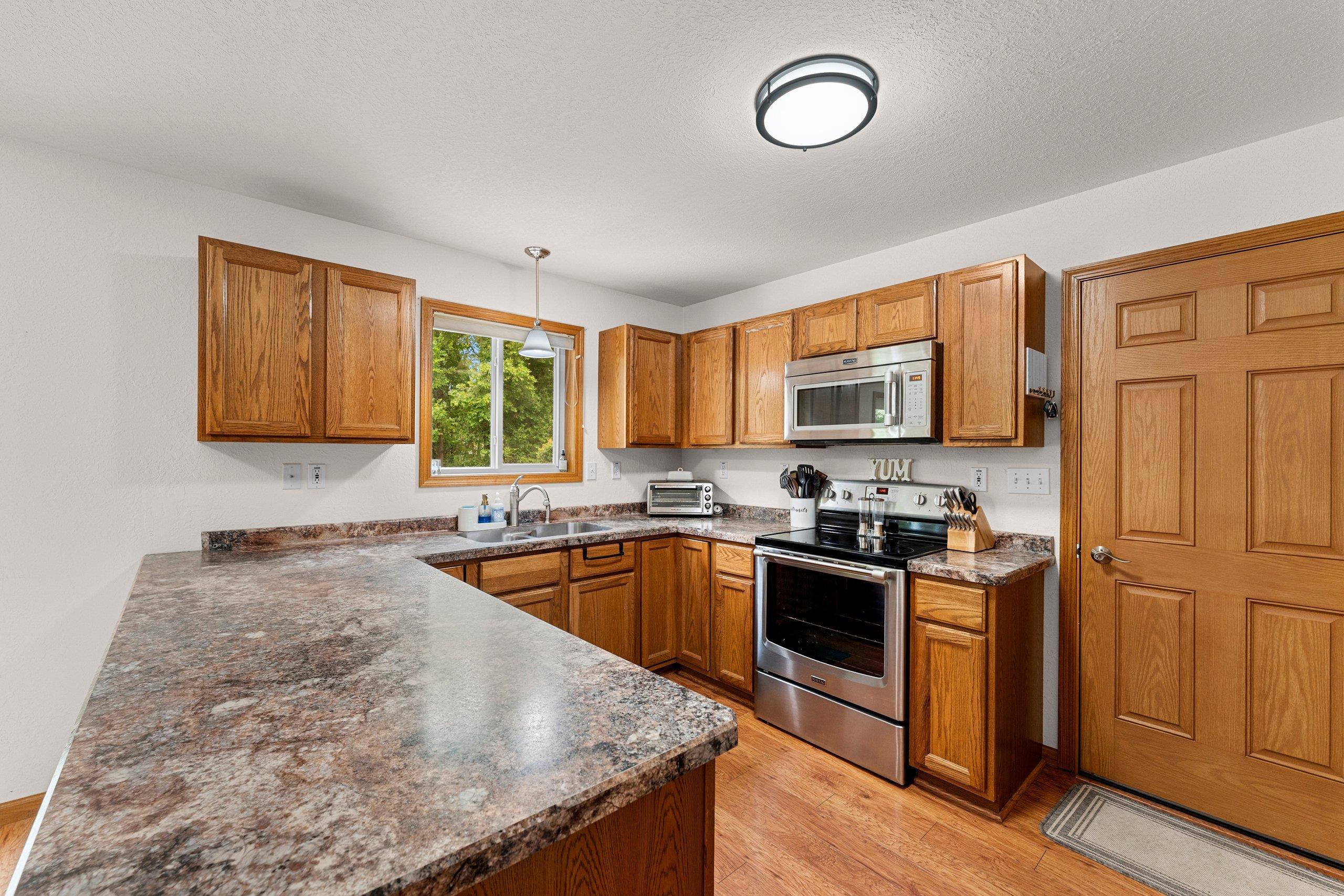 1218 Rosa Avenue Crivitz, WI 54114 - Photo 12 of 53