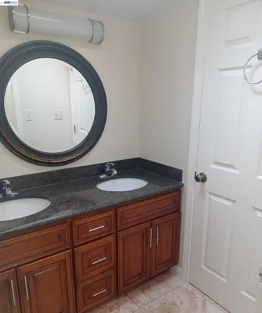 $2,995 | 2716 Fruitvale Avenue, Unit C, Oakland, CA 94601