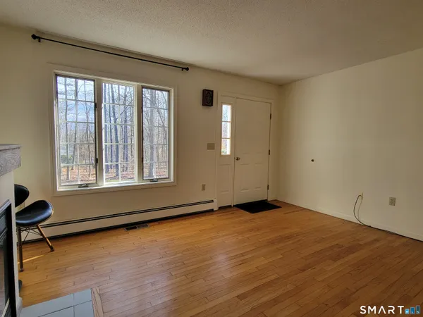 $3,000 | 799 Middle Turnpike, Mansfield, CT 06268