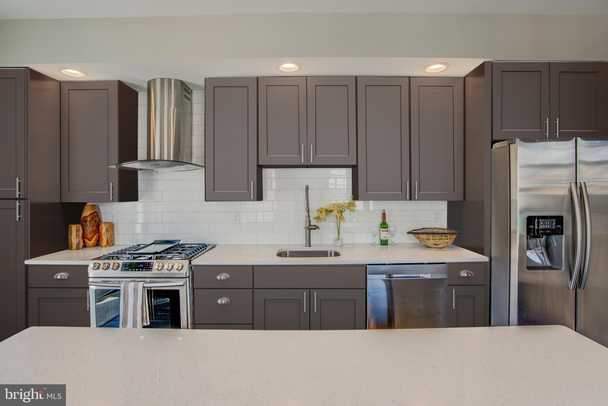 107 West Ropewalk Lane Baltimore, MD 21230 - Photo 44 of 46 sample dark cabinet finish
