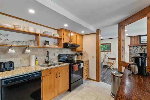 $499,000 | 221 Highland Drive, Unit 27, Westfield, VT 05471