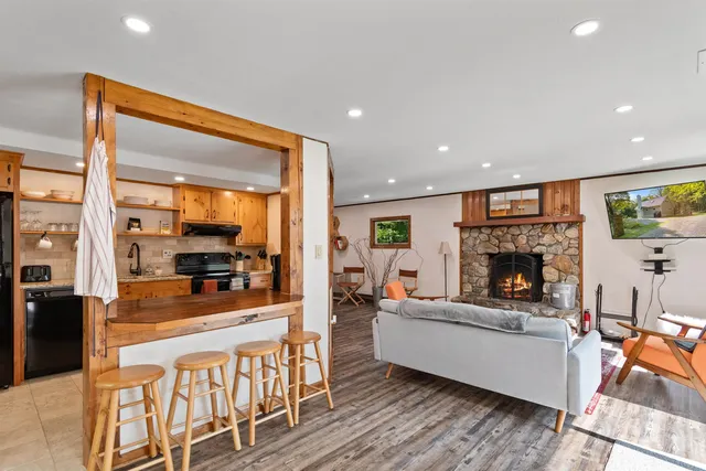 $499,000 | 221 Highland Drive, Unit 27, Westfield, VT 05471