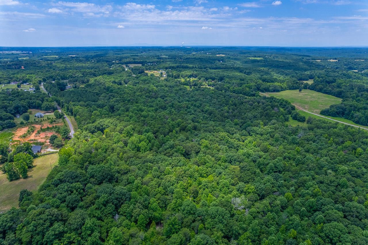 1648 Ellis Ferry Road Gaffney, SC 29341 - Photo 8 of 27