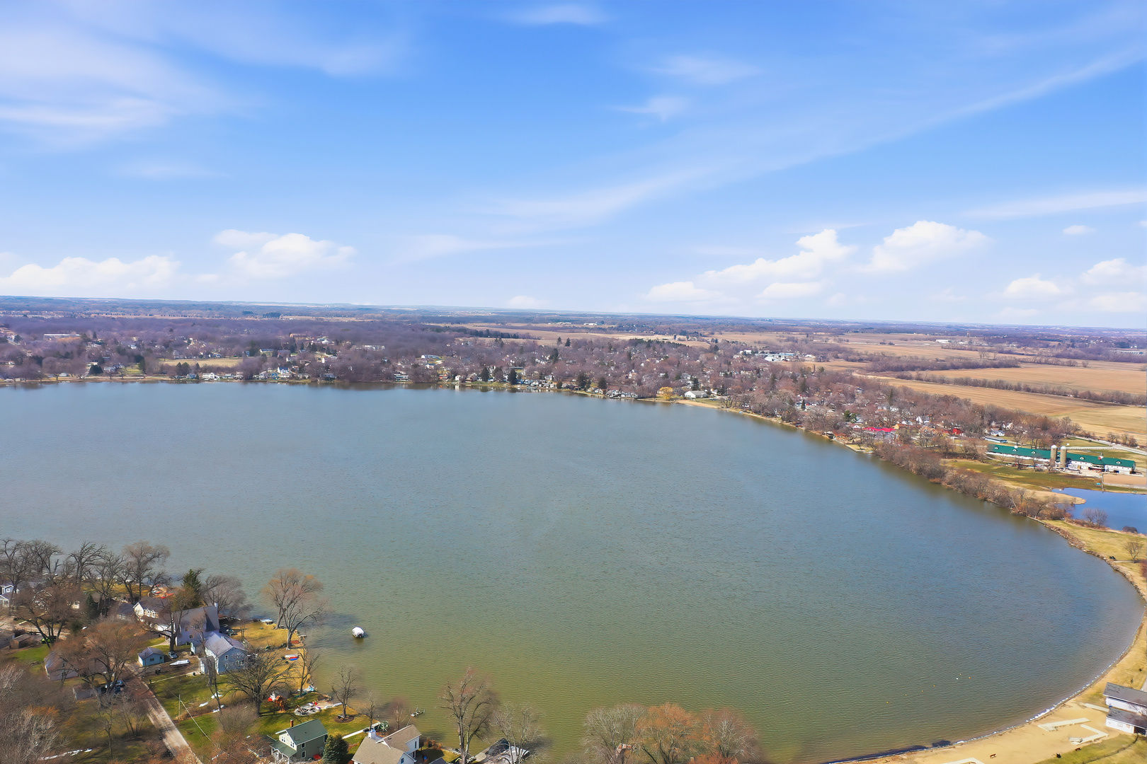 4320 West Lakewood Road McHenry, IL 60050 - Photo 44 of 50 a view of city and ocean