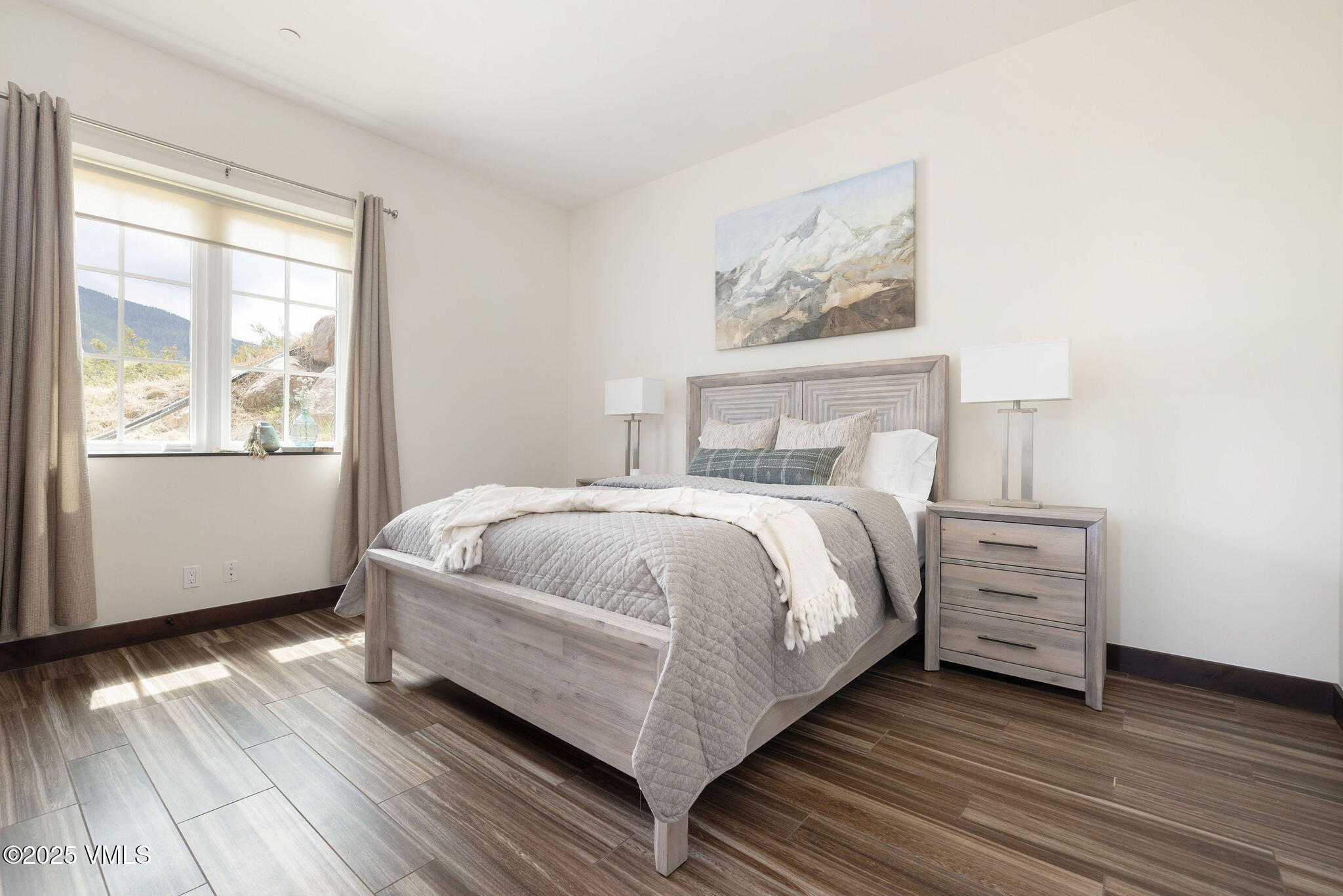 1388 Buffehr Creek Road Vail, CO 81657 - Photo 16 of 42 2508_1388_buffehr_creek_interior_bed01