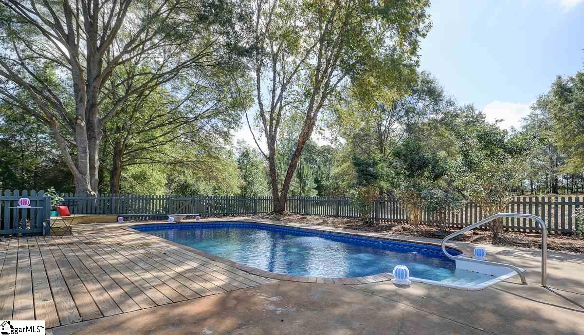 214 Sitton Road Easley, SC 29642 - Photo 6 of 31