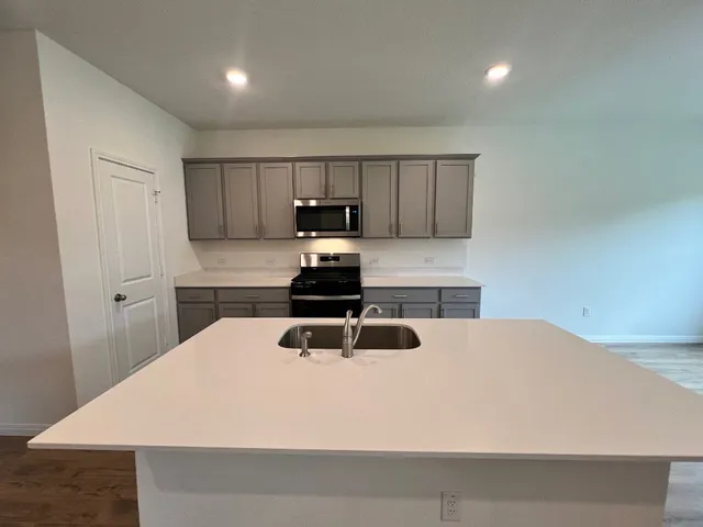 $457,980 | 1944 Lazy Acrs Street, Leander, TX 78641