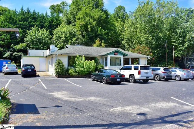 $2,500 | 22345 Asheville Highway, Landrum, SC 29356