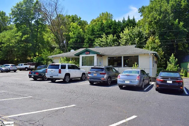 $2,500 | 22345 Asheville Highway, Landrum, SC 29356