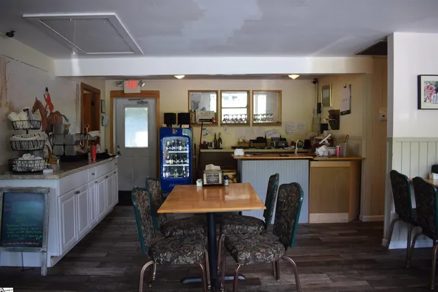 $2,500 | 22345 Asheville Highway, Landrum, SC 29356